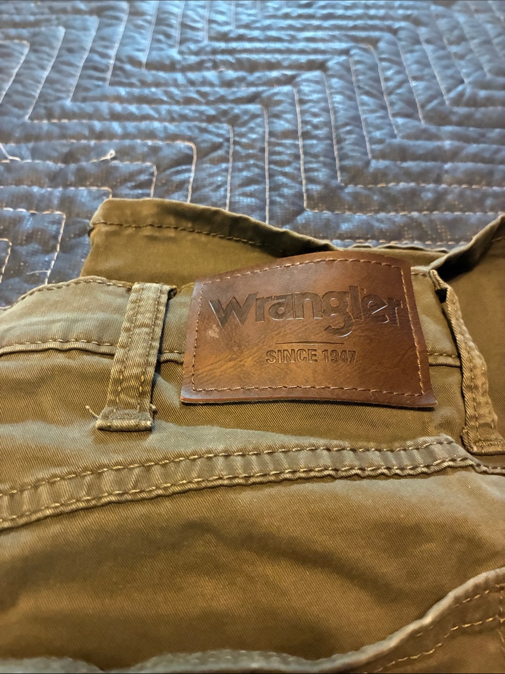 Wrangler Men's Olive Utility Chinos - Picture 5 of 5